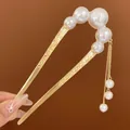 Épingle à cheveux dorée en U avec perles blanches et élégants glands métalliques - Épingle à Cheveux à Gland de Perle en Forme de U (8)