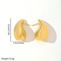 Detail view of gold irregular teardrop earrings with dimensions 3.2cm by 1.5cm - EH196 Gold Irregular Teardrop