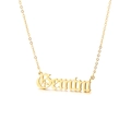 Collier avec pendentif signe du zodiaque Gémeaux en acier inoxydable doré sur fond blanc - Gémeaux