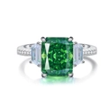 S925 Silberring mit grünem Edelstein im Smaragdschliff und seitlichen Diamanten - US 5 / Grün