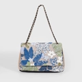 Beige geweven schoudertas met blauw bloemenborduurwerk, pailletten en gouden ketting - Lichtblauw