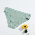 Light green cotton ribbed low-rise panties for women with soft breathable texture - S(30) / Bean Green