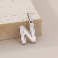 Pendentif en acier argenté avec lettre N et incrustation de nacre blanche élégante - Pendentif Lettre N (KP115552-K)
