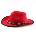 Dettaglio cappello da cowboy rosso con ricamo nero e cinturino decorato con perline - M(56-58cm) / Rosso con cucitura