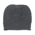 Detalle de la textura de punto fino gris oscuro y el borde enrollado del gorro de invierno - M (56-58cm) / Gris