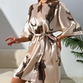 Luxuriöser champagner goldener Satin-Bademantel mit Leopardenmuster und Bindegürtel - S / Champagner Leopard