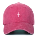 Casquette de baseball en coton délavé rose foncé avec broderie croix blanche - Rouge Rose
