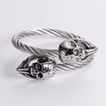 Bracciale regolabile in acciaio inossidabile con teschi e cavo metallico intrecciato - Stile Testa di Morto 1