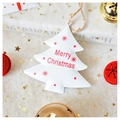 Dettaglio di un addobbo per albero di Natale bianco con scritta Merry Christmas e spago - Ferro / Albero di Natale Bianco