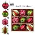 Set di 9 palline di Natale da 6cm con motivi festivi rossi e verdi e disegni di Babbo Natale - Rosso Verde e Bianco