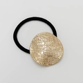 Minimalist black hair tie with a textured round gold alloy charm for women's ponytail - Matte Rose Gold - Grid Round