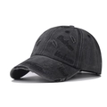 Berretto da baseball lavato vintage con ricamo Kindness e dettagli strappati usati - Regolabile / Nero