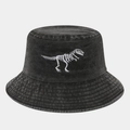 Detail der weißen Dinosaurier-Skelett-Stickerei auf dem schwarzen Fischerhut - M (56-58cm) / Schwarz