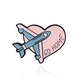 Broche en émail avion bleu et cœur rose avec inscription GO HOME sur fond blanc - Style Avion Cœur (CC488)