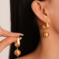 Boucles d'oreilles dorées avec créoles en U et pendentifs sphériques dorés mats - 100# Tige en Argent - Boucles d'Oreilles Pendantes Boule Brossée en U Dorées
