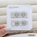 Set de faux ongles œil de chat étincelants avec paillettes argentées et strass sur carte - XS / Style Œil de Chat Argenté avec Strass (FM241)