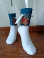 Calze natalizie in pile corallo blu con corna di renna 3D e mani magnetiche - Pattern 35 (Blue Reindeer White Heel)