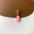 Pendente a forma di orsetto rosa con chiusura dorata su collana di perle a due strati - Ciondolo orsetto rosa micro-pavé