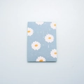 Mini portable sticky notes with white daisy pattern on light blue background - Blue Daisy (SR2008-38)