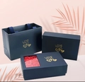 Navy blue jewelry gift box set with red roses and golden LOVE lettering - Dark Blue / Six Rose Flowers Gift Box