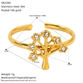 Dettaglio dell'anello ad albero in acciaio placcato oro 18K con zircone e dimensioni - Stile Albero della Vita (SR228G)