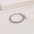 Anillo de tulipán abierto en plata con circonitas verdes y grabado S925 - Anillo Abierto Tipo Banda / Plata / Zirconia Verde