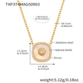 Détails du collier doré en acier inoxydable avec pendentif en nacre et zircone - Collier Carré en Zircone et Nacre Doré
