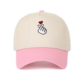 Detail of finger heart embroidery on pink and beige two-tone cotton baseball cap - Beige/Pink