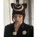 Bruine gebreide kattenoren muts met witte spiraalpatronen en warme oorflappen - Volwassene 56-59cm / Koffie+Beige Patroon