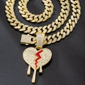 Collana cubana dorata hip hop con ciondolo a cuore spezzato scintillante e goccia di sangue - Pendente + Catena Cubana da 13mm / 50CM / Oro