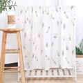 Weiche Puckdecke aus 100% Baumwollmusselin mit farbenfrohem Federmuster für Babys - 105*120cm / Bambus-Baumwolle Feder