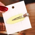 Detail einer 6 cm langen, gelben, durchscheinenden Acetats-Haarklammer mit silbernem Metallclip - 12# Haarspange Ohne Knicke / Transparentes Gelb