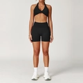 Schwarzes nahtloses Trainingsset für Damen mit Twist-Neck BH und Shorts mit hohem Bund - S / BH + Shorts / Premium Schwarz