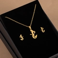 Conjunto de collar y pendientes de sirena en acero inoxidable dorado en caja de regalo - X479