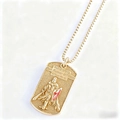 Goldene Dog Tag Halskette mit Ritter-Relief und Epheser 6:11 Gravur-Detail - Goldfarbener Ritter-Dog-Tag-Anhänger / Gold