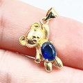 Vue macro du pendentif ours doré avec incrustation de pierre ovale bleu foncé - 1# Bleu Foncé + Collier