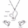 Conjunto de joyas de acero inoxidable plateado con collar de corazón y pendientes - Plateado (SE222101S)