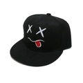 Cappellino da baseball snapback hip hop nero con una faccina ricamata in bianco - Smiley Graffiti Lingua Occhio X Nero