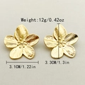 French vintage golden flower earrings with brushed texture and dimensions overview - Brushed 5-Petal Flower / Gold