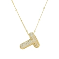 Détail du pendentif lettre T bombée plaqué or avec pavage de zircons brillants sur chaîne - Lettre T (Pendentif + Chaîne à billes)