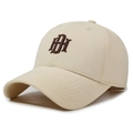 Berretto da baseball classico in cotone beige con logo ricamato marrone sul davanti - Regolabile / Beige Chiaro