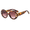 Oversized round tortoiseshell sunglasses with wavy frames and brown gradient lenses - Leopard Frame Gradient Brown Lens
