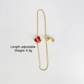 Verstelbare gouden kettingarmband met een sprankelende rode hartvormige zirkoon. - Klassieke Hart Stijl (B040) / Goud