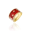 Detalle macro de anillo de esmalte rojo con estrellas doradas y bordes de circonitas - Abierto Ajustable / Rojo