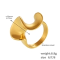 Dettaglio dell'anello in acciaio inossidabile placcato oro 18K con design ondulato - US 7 / A028-Anello d'Oro