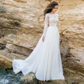 Elegante vestido de novia de encaje blanco con manga larga y falda fluida de gasa - S (US 2) / Blanco