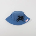 Cappello da pescatore blu per bambini con fiocco nero ed etichetta Fierce Cat - Serie Fiocco CM8003 / Blu