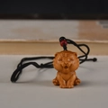 Holzgeschnitzter Tiger-Schlüsselanhänger mit Tierkreiszeichen und Zierperlenband - Tiger Halskette