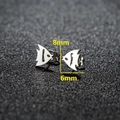 Boucles d'oreilles poisson mignonnes en acier inoxydable avec design creux pour femme - Poisson rouge / Couleur Acier