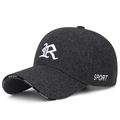 Berretto da baseball invernale in tessuto grigio melange con ricamo 3D lettera R - Stile Lettera R / Grigio con Ricamo Bianco